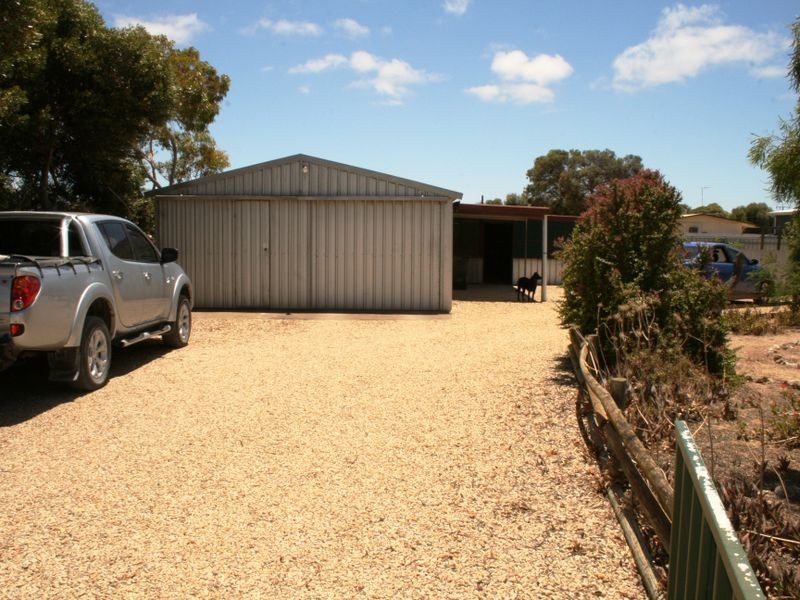 15 Wandilta Terrace, Price SA 5570