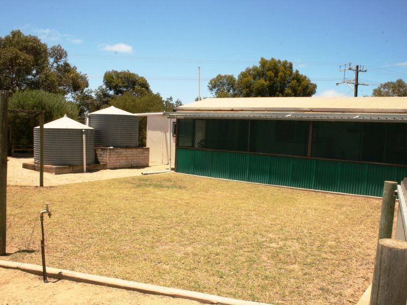 15 Wandilta Terrace, Price SA 5570