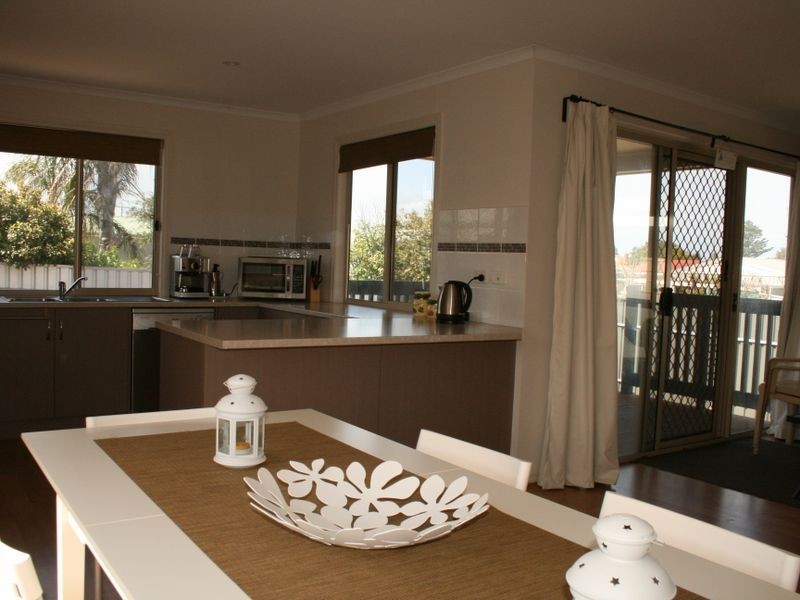 5 Stormbird Street, Port Vincent SA 5581