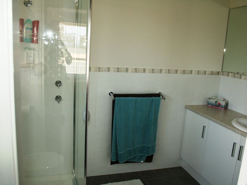 5 Stormbird Street, Port Vincent SA 5581