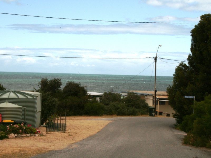 8 Rogues Point Road, Rogues Point SA 5571