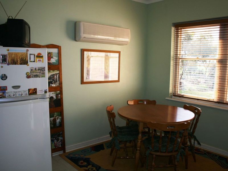 14 Birkin Road, Price SA 5570