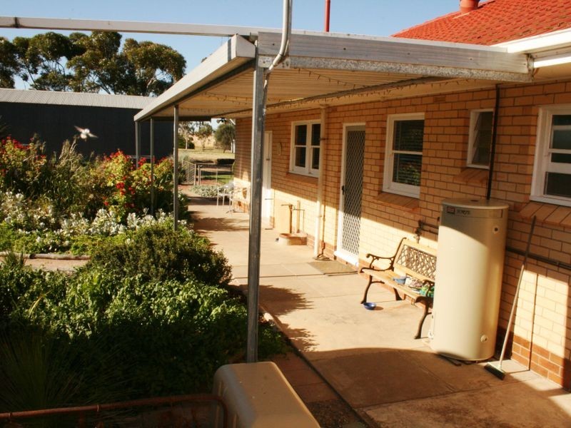 14 Birkin Road, Price SA 5570