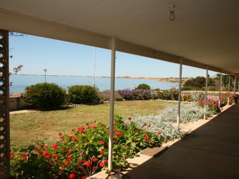 65 Main Coast Road, Pine Point SA 5571