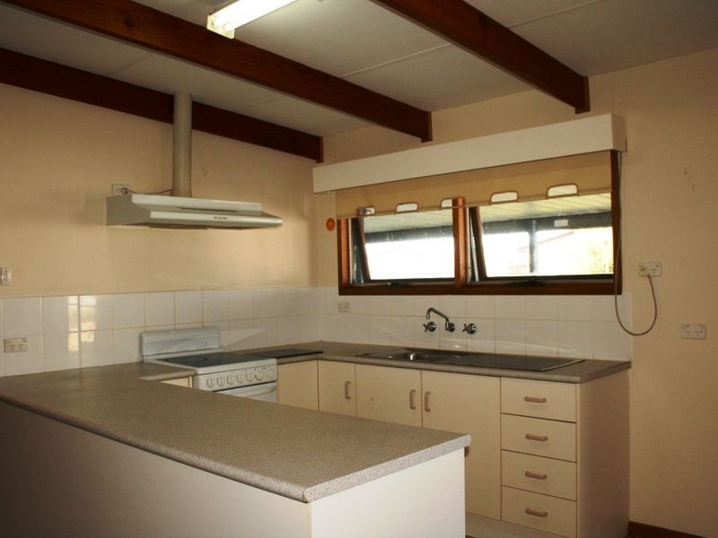 9 Luxmore Street, Port Vincent SA 5581