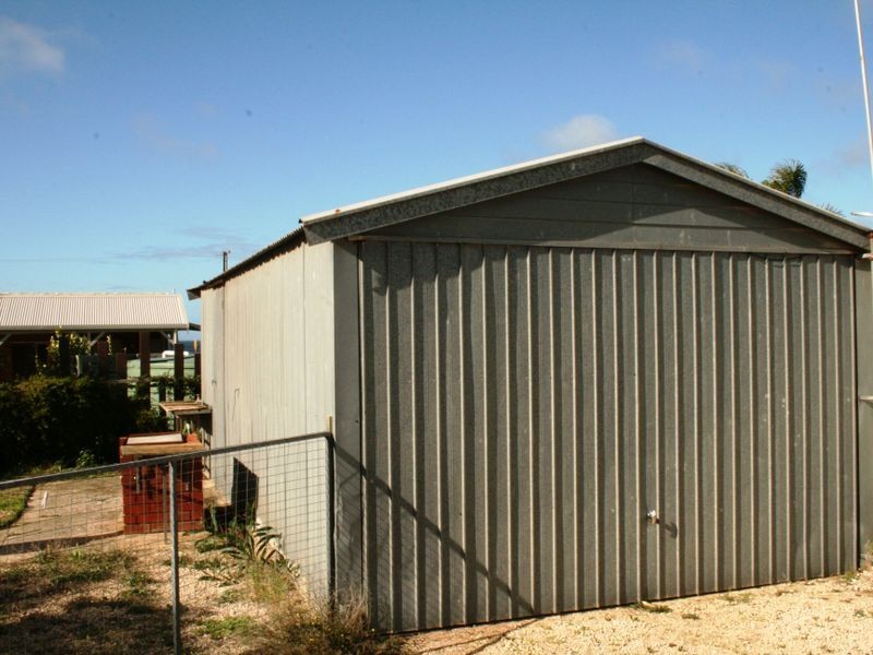 9 Luxmore Street, Port Vincent SA 5581