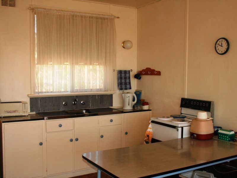 75 Marine Parade / Lime Kiln Rd, Port Vincent SA 5581