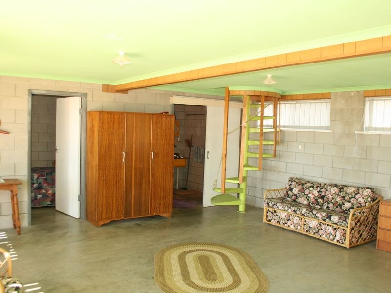 75 Marine Parade / Lime Kiln Rd, Port Vincent SA 5581