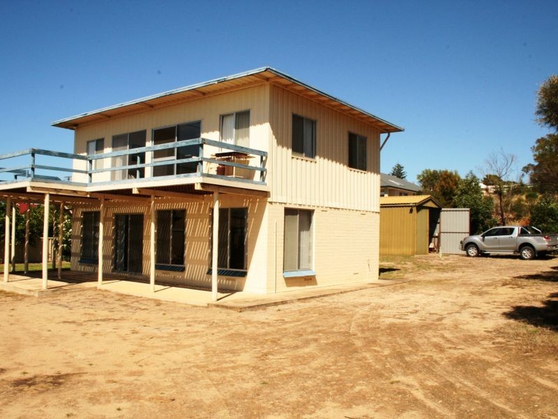 75 Marine Parade / Lime Kiln Rd, Port Vincent SA 5581