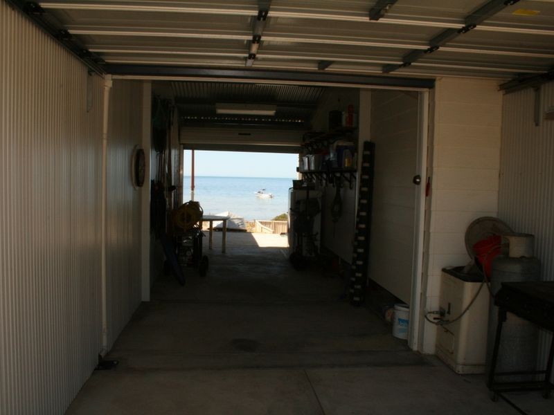 30 Davey Road, Rogues Point SA 5571