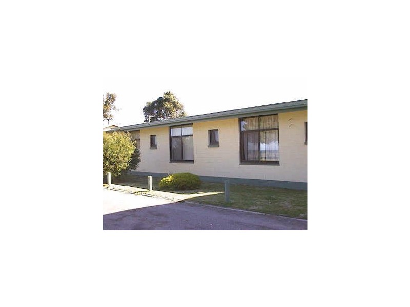 2/ Cnr. McPharlin Ave/Ponder Pde, Port Vincent SA 5581