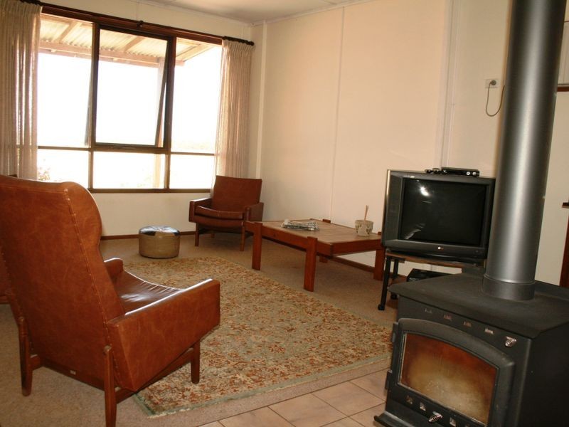 35 Parade, Price SA 5570