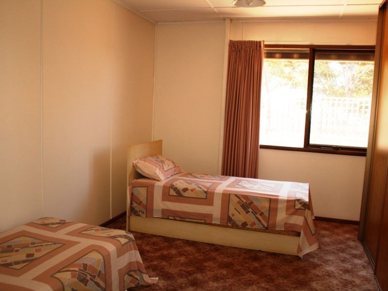 35 Parade, Price SA 5570