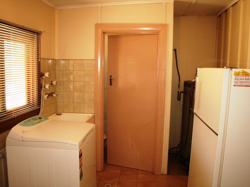 35 Parade, Price SA 5570