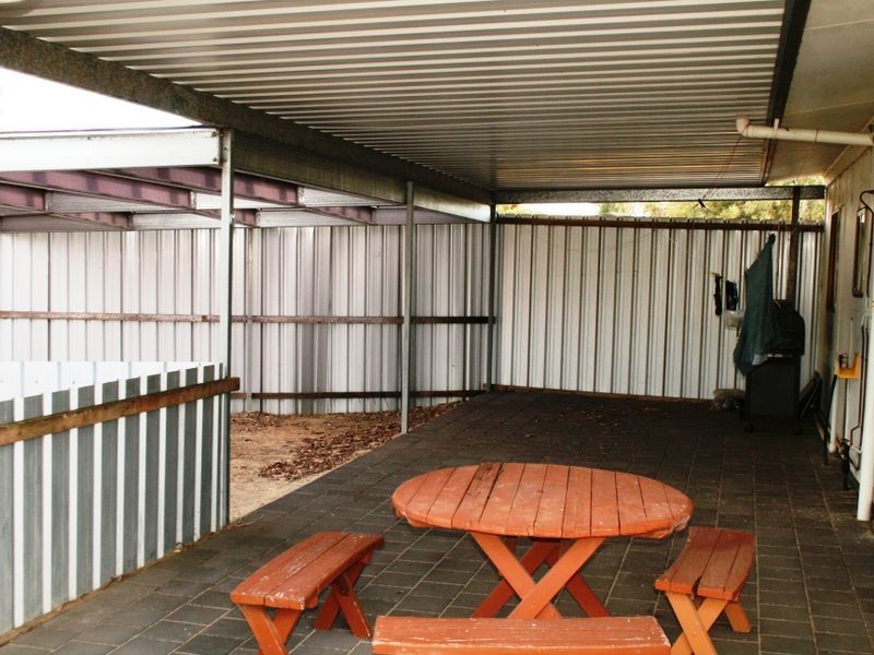 17 Kurilla Street, Port Clinton SA 5570