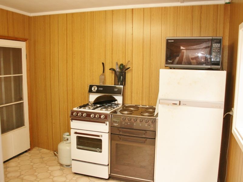 12 Osprey Street, Port Julia SA 5575