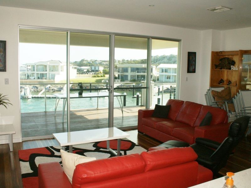 38 Marina Drive, Port Vincent SA 5581