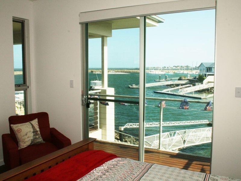 38 Marina Drive, Port Vincent SA 5581