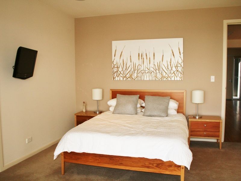 11 Ceres Court, Port Vincent SA 5581