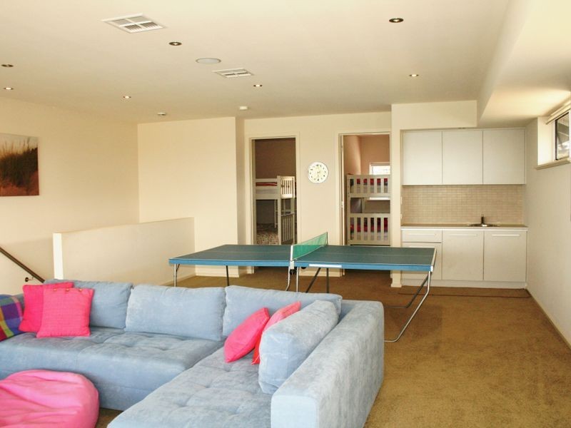 11 Ceres Court, Port Vincent SA 5581