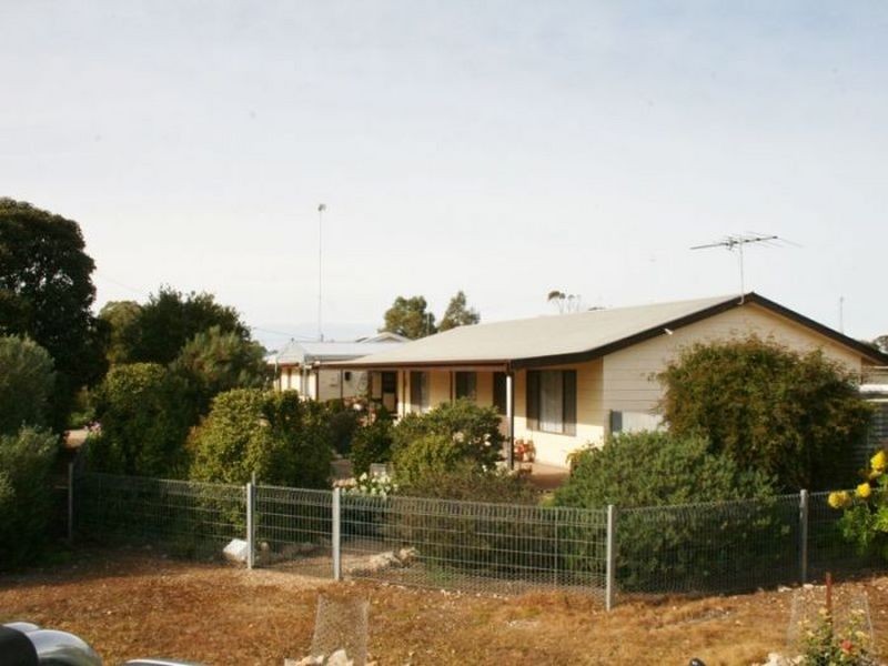 23 Fourth Street, Wool Bay SA 5575