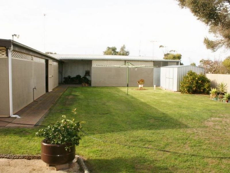 23 Fourth Street, Wool Bay SA 5575