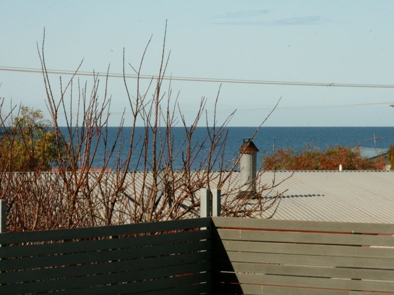 12 Young Street, Port Vincent SA 5581