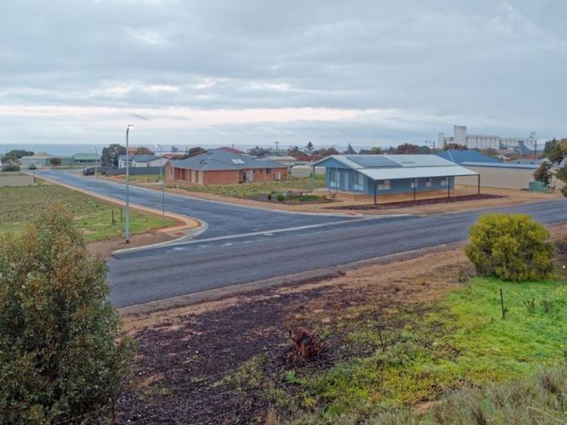 2 Henderson Court, Ardrossan SA 5571