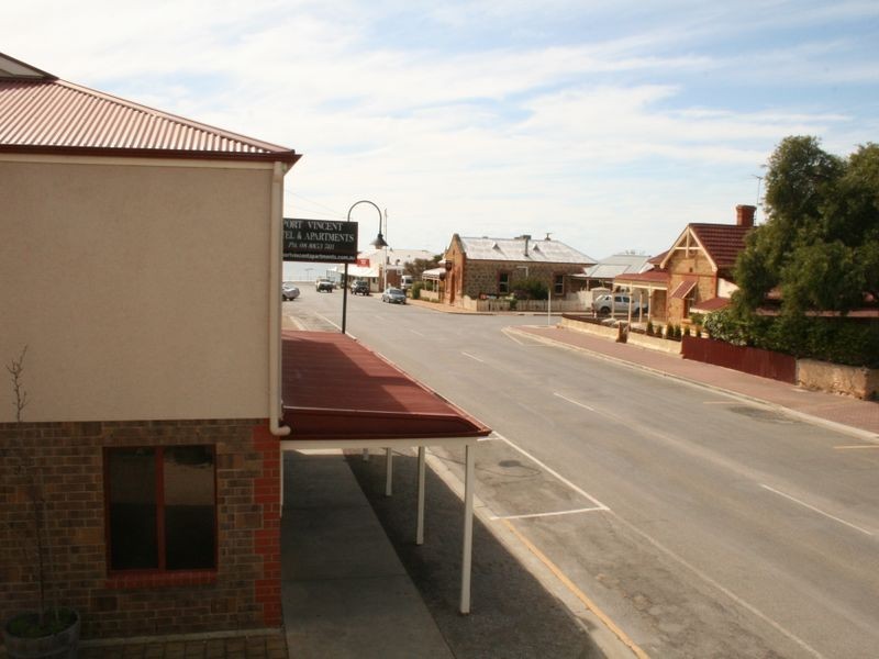 12 Main Street, Port Vincent SA 5581