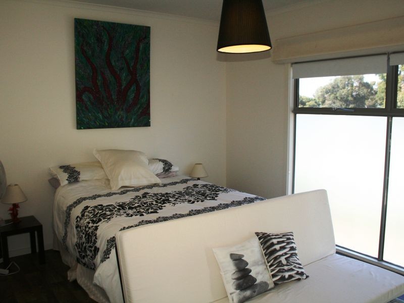 11 Beach Road, Pine Point SA 5571