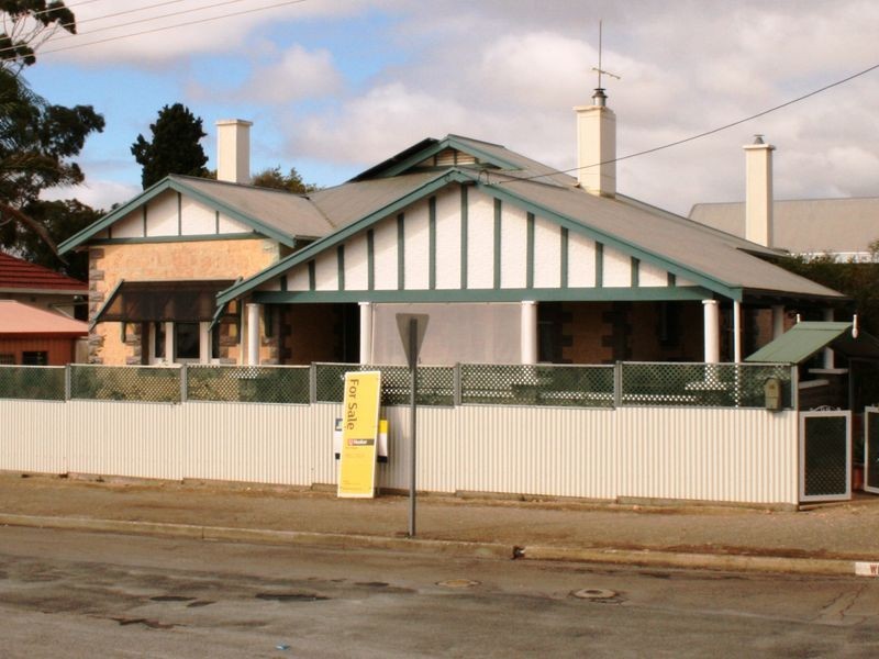 16 West Terrace, Minlaton SA 5575