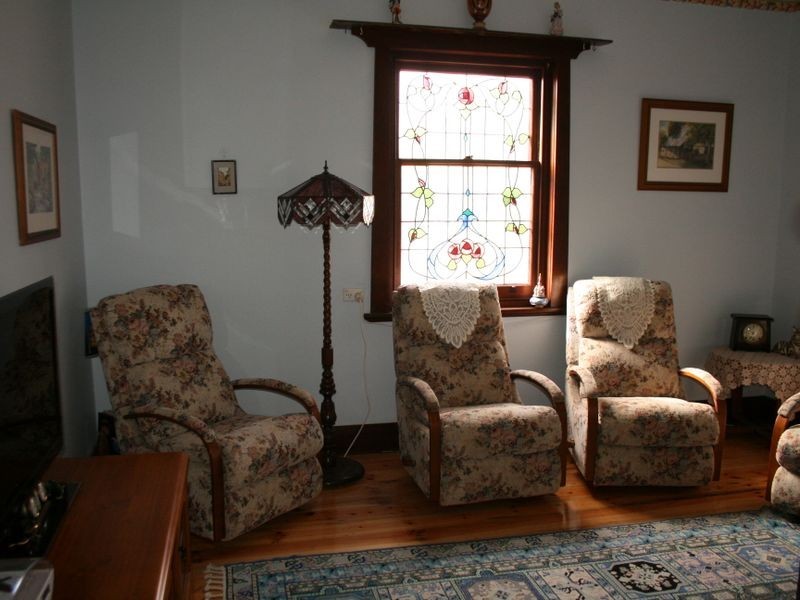 16 West Terrace, Minlaton SA 5575