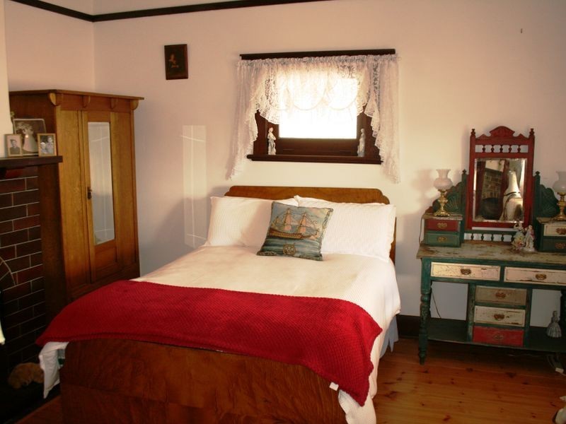 16 West Terrace, Minlaton SA 5575