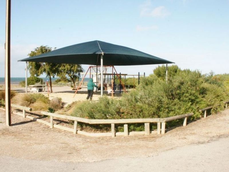 Unit 11/2 Ponder Parade, Port Vincent SA 5581