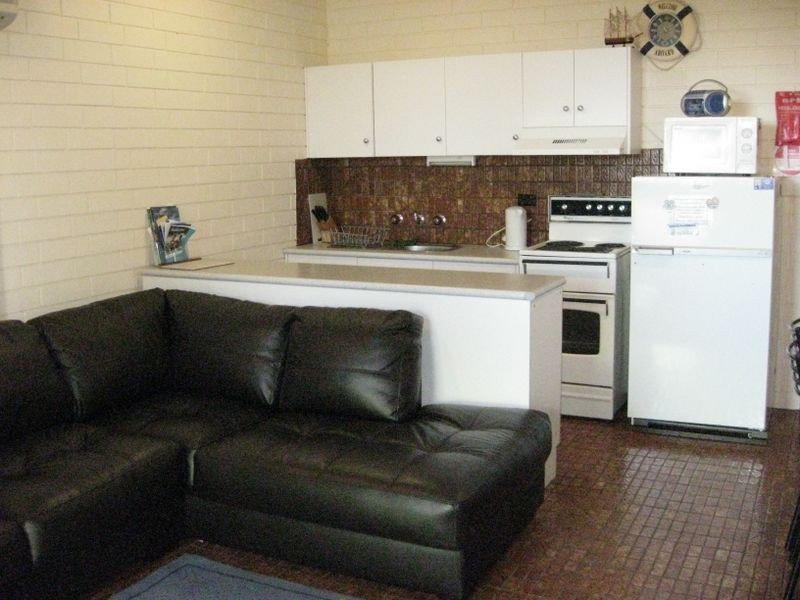 1/ Fishermans Retreat, Port Vincent SA 5581