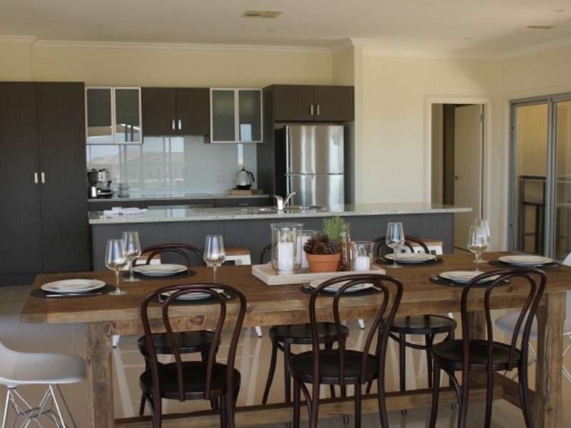 37 Marina Dve, Port Vincent SA 5581