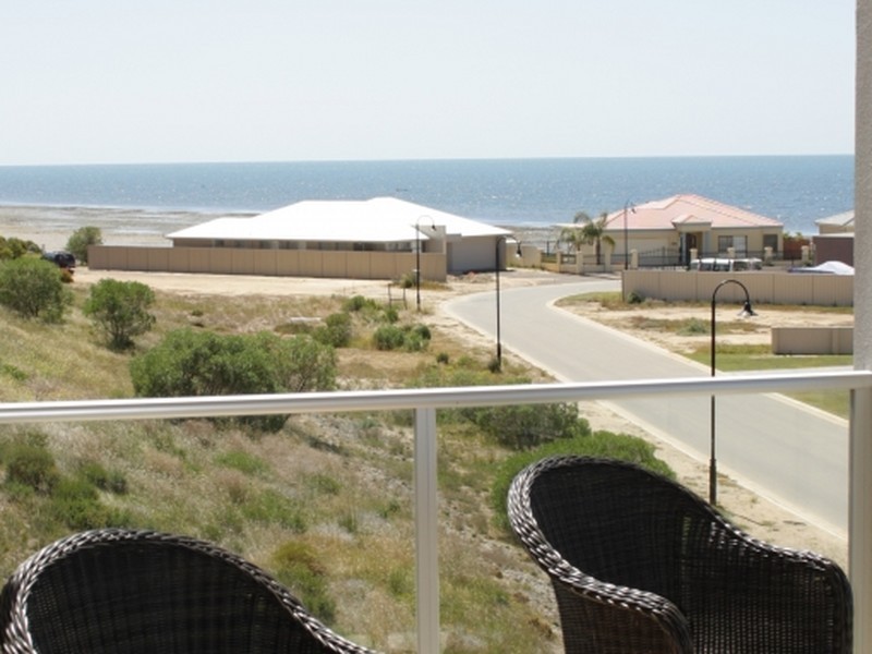 37 Marina Dve, Port Vincent SA 5581