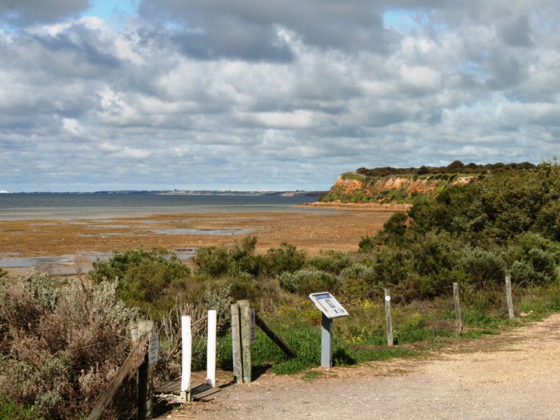 4 Ponder Parade, Port Vincent SA 5581