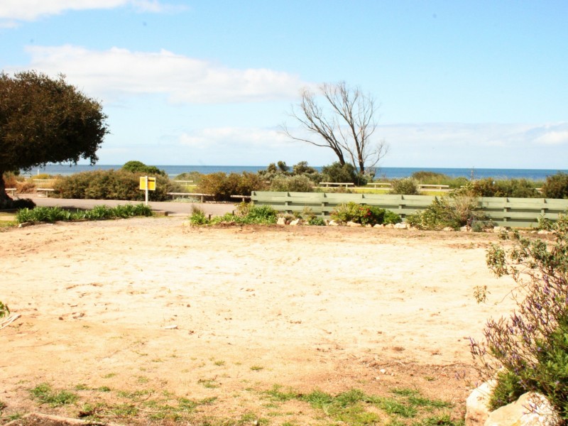 4 Ponder Parade, Port Vincent SA 5581