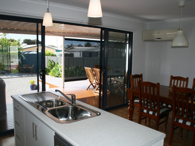 9 Kooringa Street, Port Vincent SA 5581