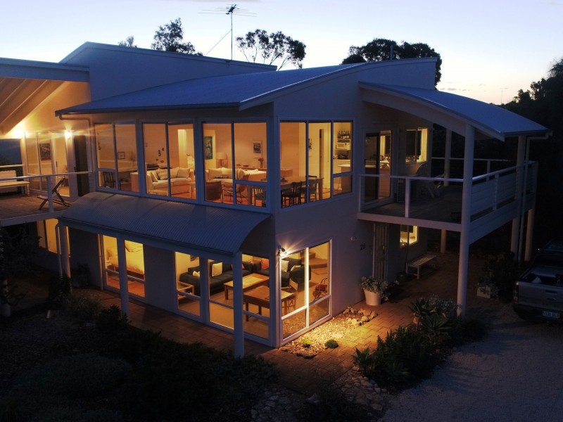 28 Esplanade, Port Vincent SA 5581