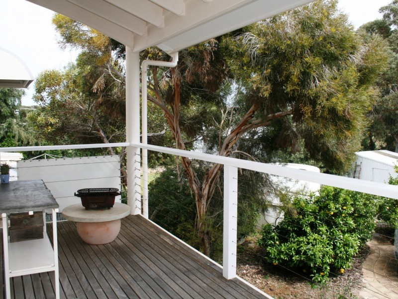 28 Esplanade, Port Vincent SA 5581