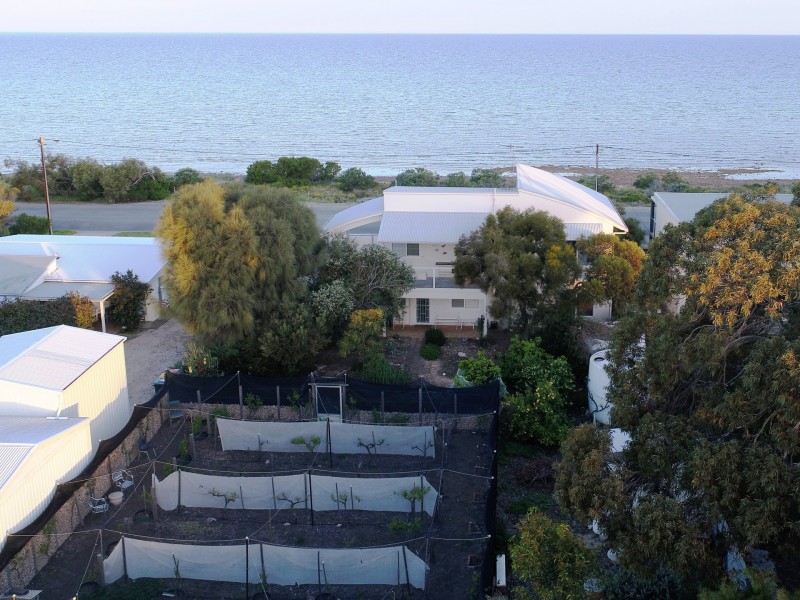 28 Esplanade, Port Vincent SA 5581