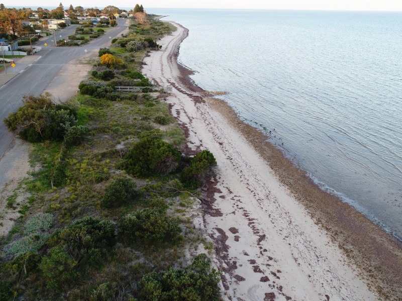 28 Esplanade, Port Vincent SA 5581