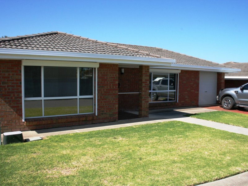 32 Oval Tce, Ardrossan SA 5571