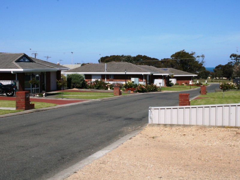 32 Oval Tce, Ardrossan SA 5571