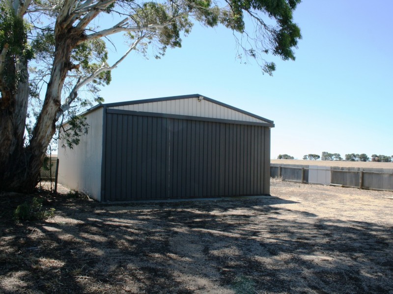 42 Main Coast Road, Pine Point SA 5571