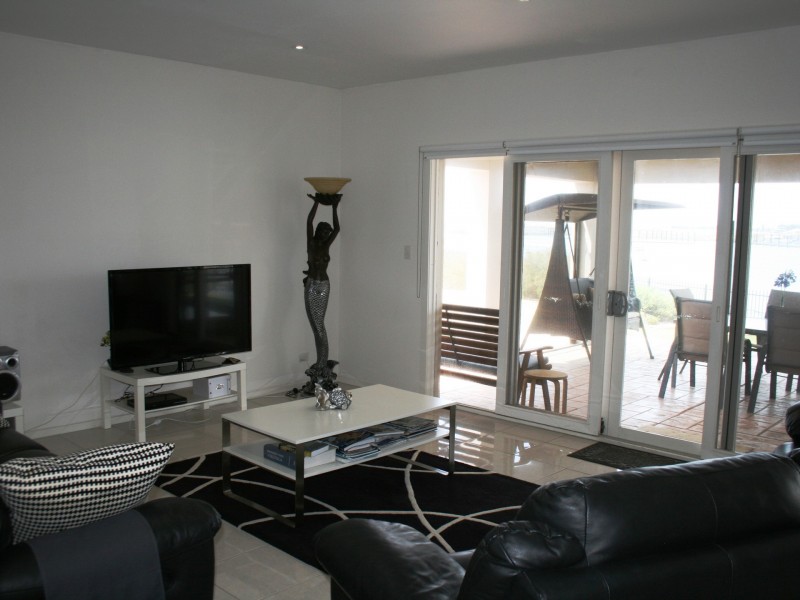 42 Marina Drive, Port Vincent SA 5581