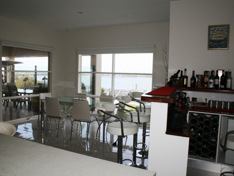 42 Marina Drive, Port Vincent SA 5581