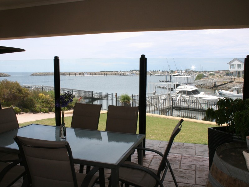42 Marina Drive, Port Vincent SA 5581